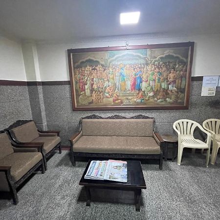 Sri Durgamba Lodge Бангалор Экстерьер фото